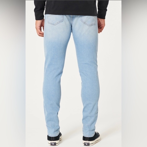 31 x 30 LIGHT WASH ATHLETIC SKINNY JEANS - Picture 5 of 11